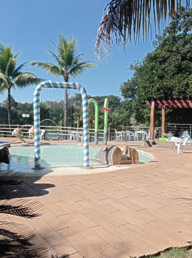 Apartamento Pontal Do Lago Caldas Novas Exterior foto